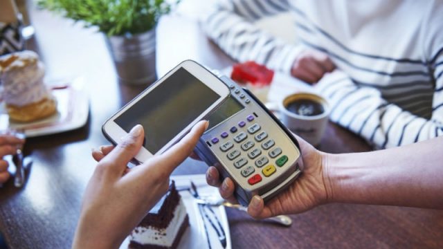 Android Pay gains ground on Apple Pay