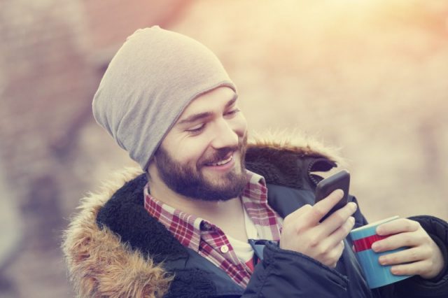 Consumers ‘happy to pay more for their smartphone’