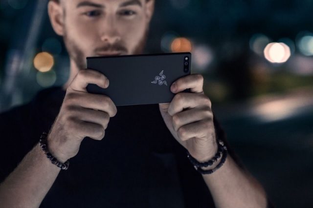 Razer announces pro gaming phone