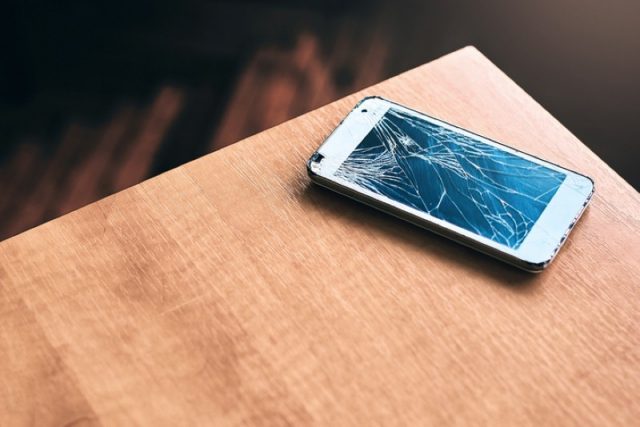 Is the iPhone X Apple’s most fragile handset yet?